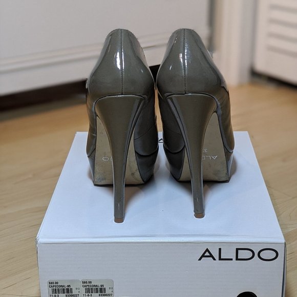 ALDO Taupe Glossy Patent Platform Pump Capecoral - Picture 2 of 4